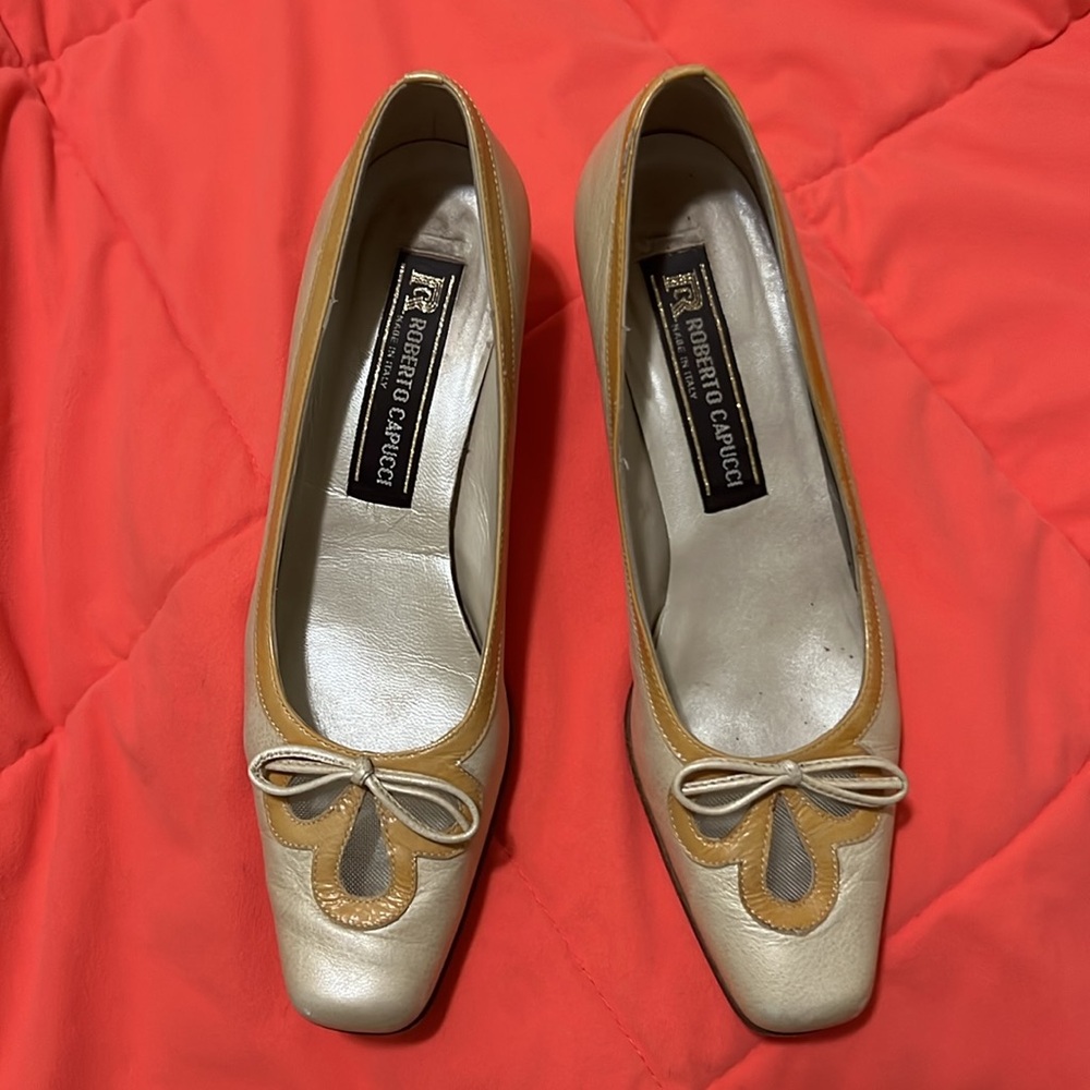 Vintage Roberto Capucci Kitten Heels